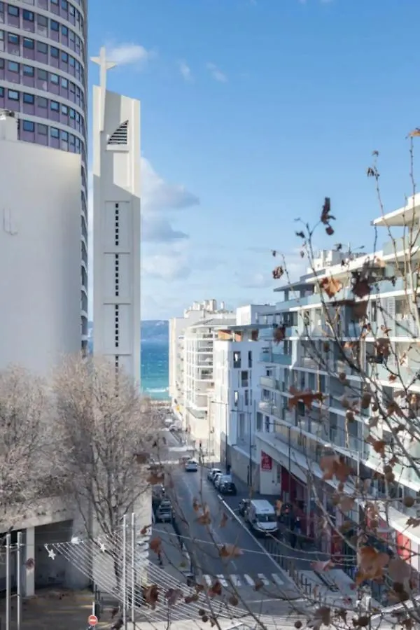 Апартаменты T2 Lumineux Avec Terrasse Proche Catalans Марсель